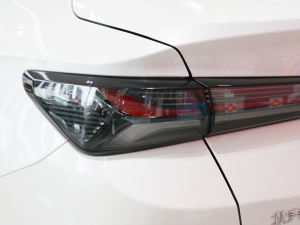 2021款1.5L 手动尊贵版 尾灯