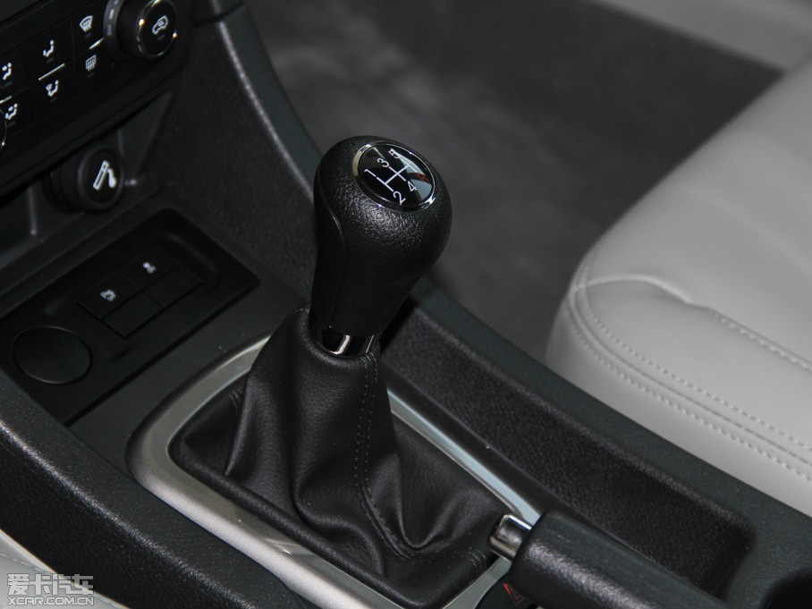 2014���D50 1.5L �ք����m��