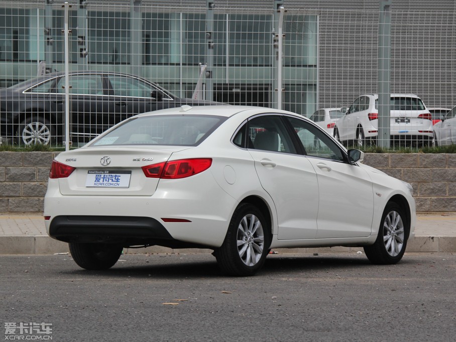 2014���D50 1.5L �ք����m��