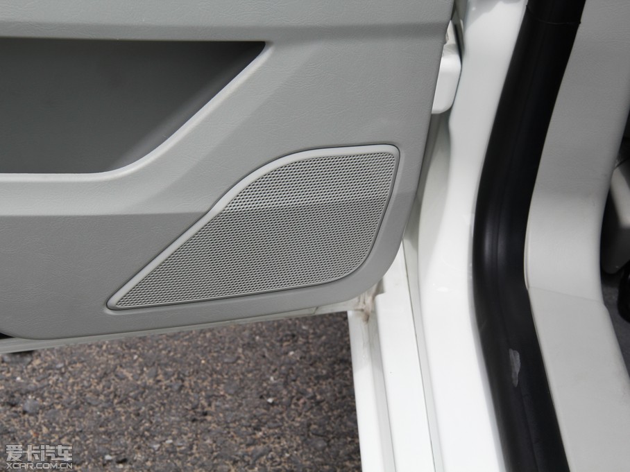 2014���D50 1.5L �ք����m��