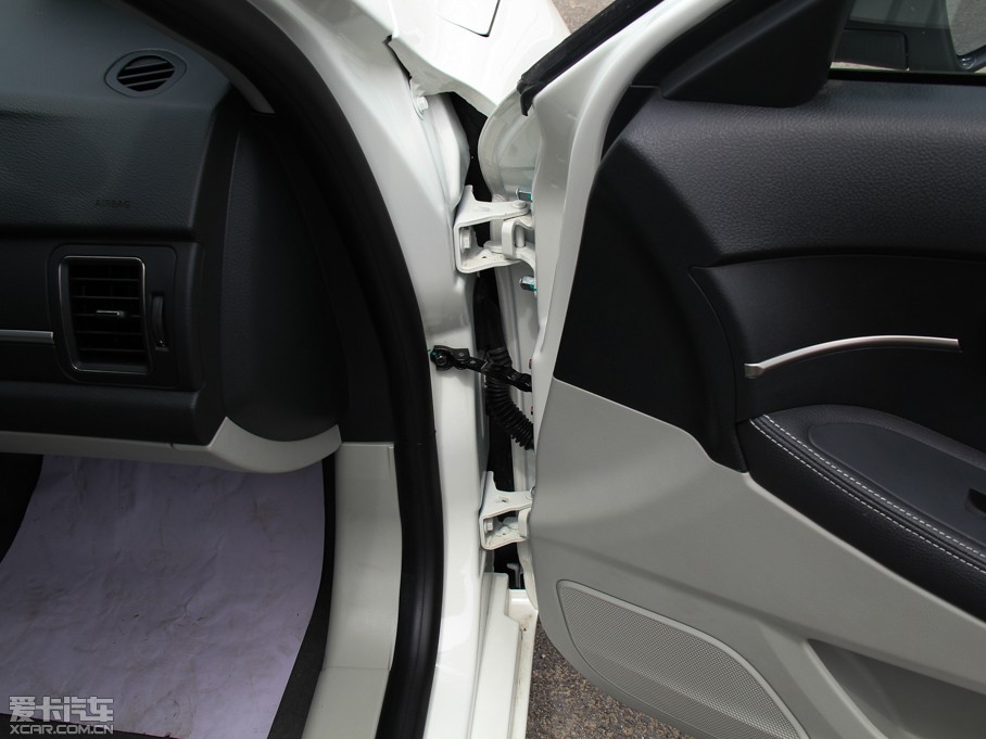 2014���D50 1.5L �ք����m��