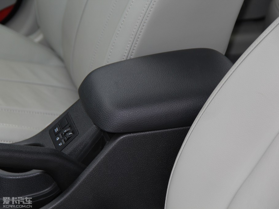 2014���D50 1.5L �ք����m��