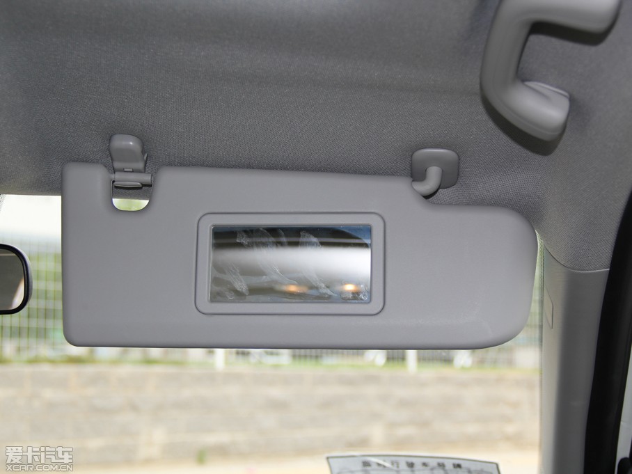 2014���D50 1.5L �ք����m��