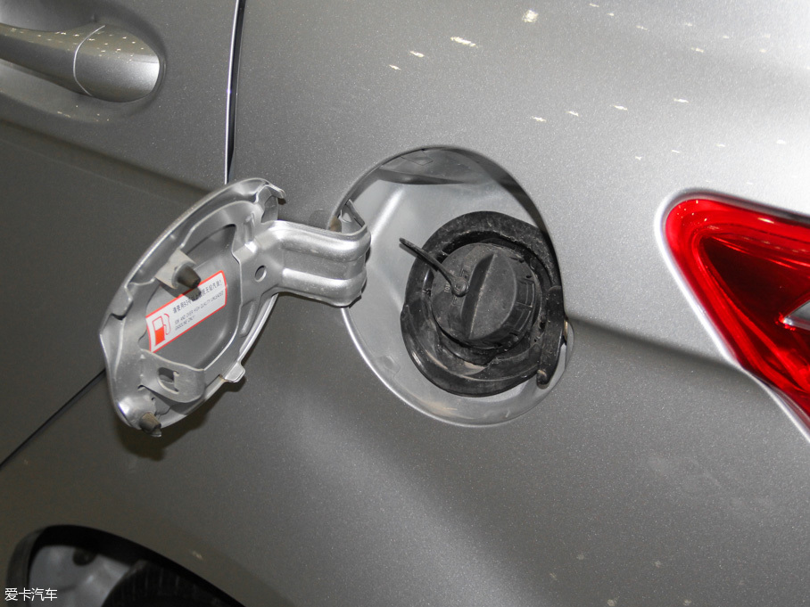 2015D20 Ɏ 1.5L քӘа