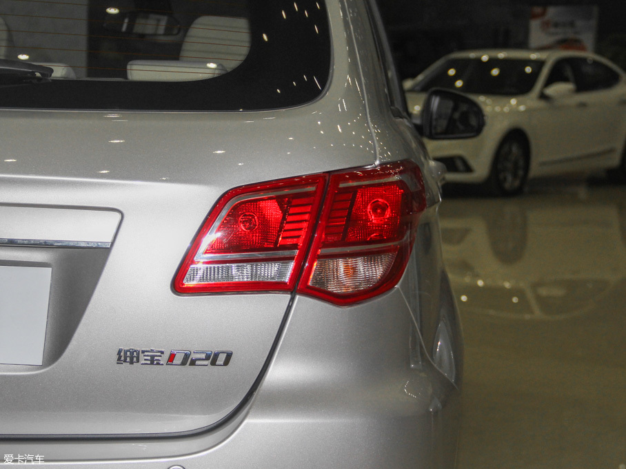 2015D20 Ɏ 1.5L քӘа