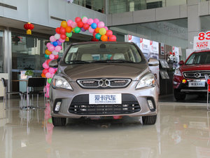 2015款两厢 1.5L 手动乐尚版 正前