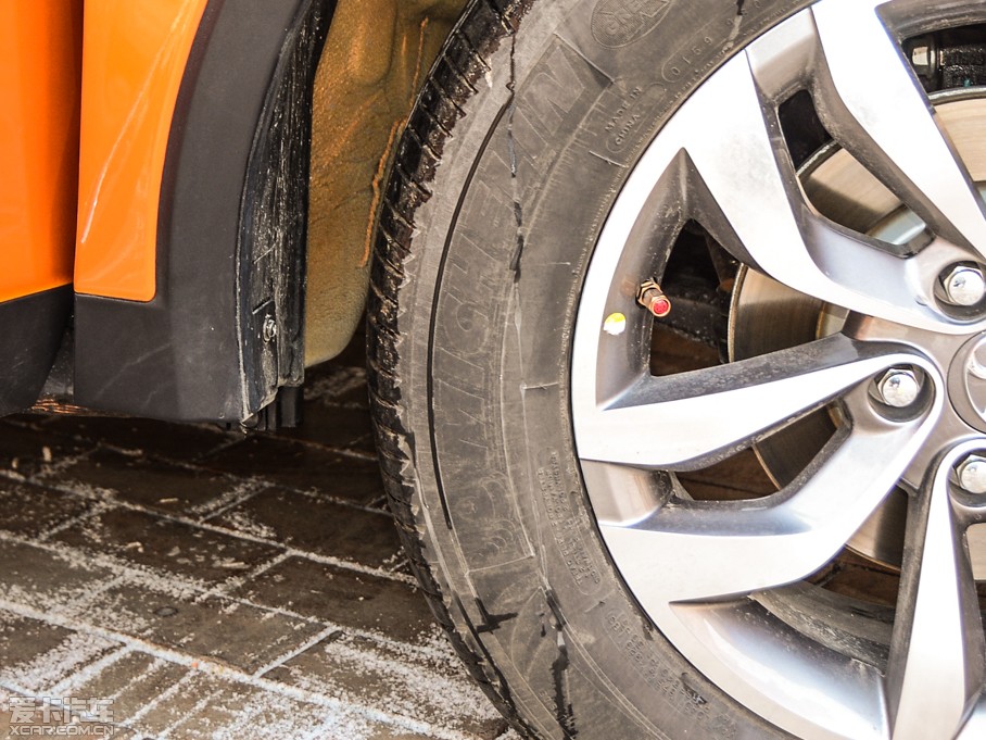 2015X65 2.0T ԄӺA