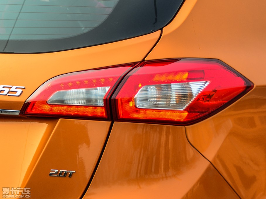 2015X65 2.0T ԄӺA