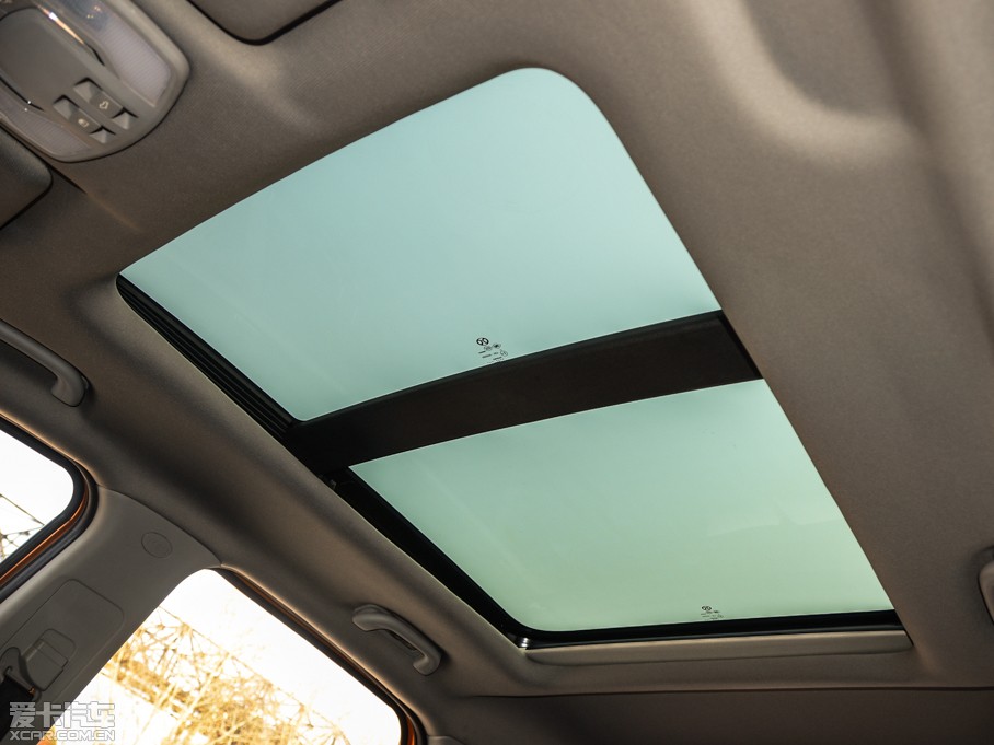 2015X65 2.0T ԄӺA