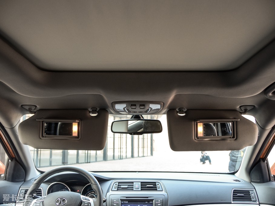 2015X65 2.0T ԄӺA