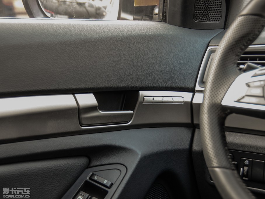 2015X65 2.0T ԄӺA