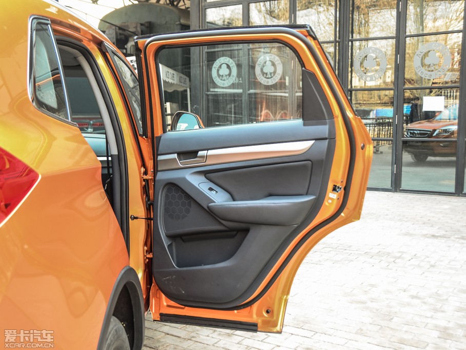 2015X65 2.0T ԄӺA