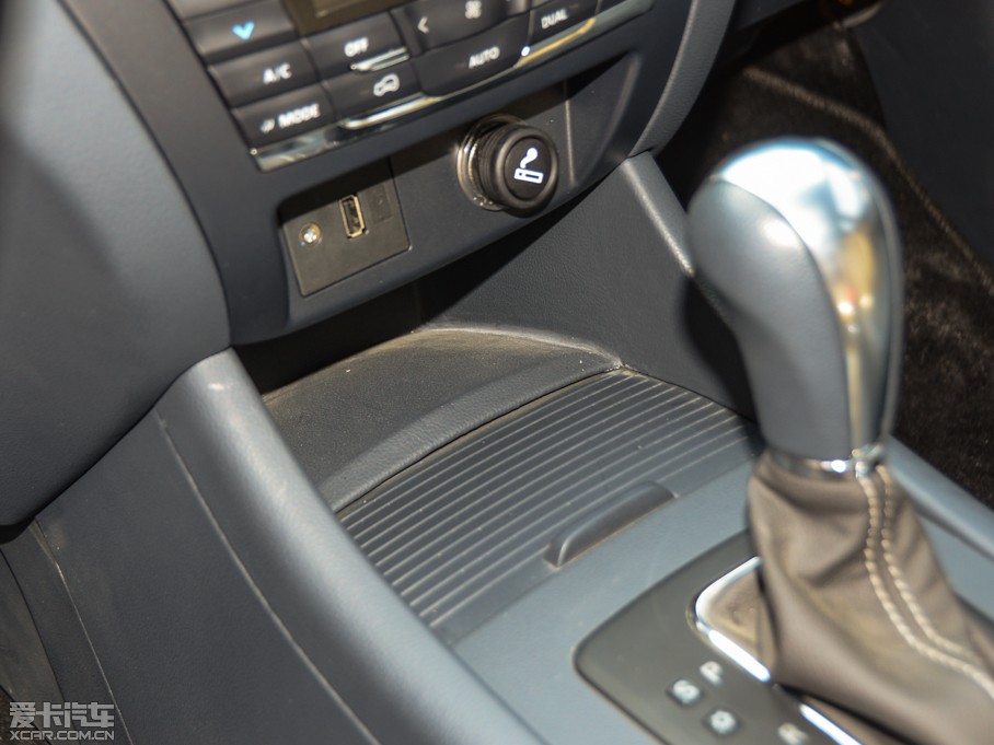 2015X65 2.0T ԄӺA