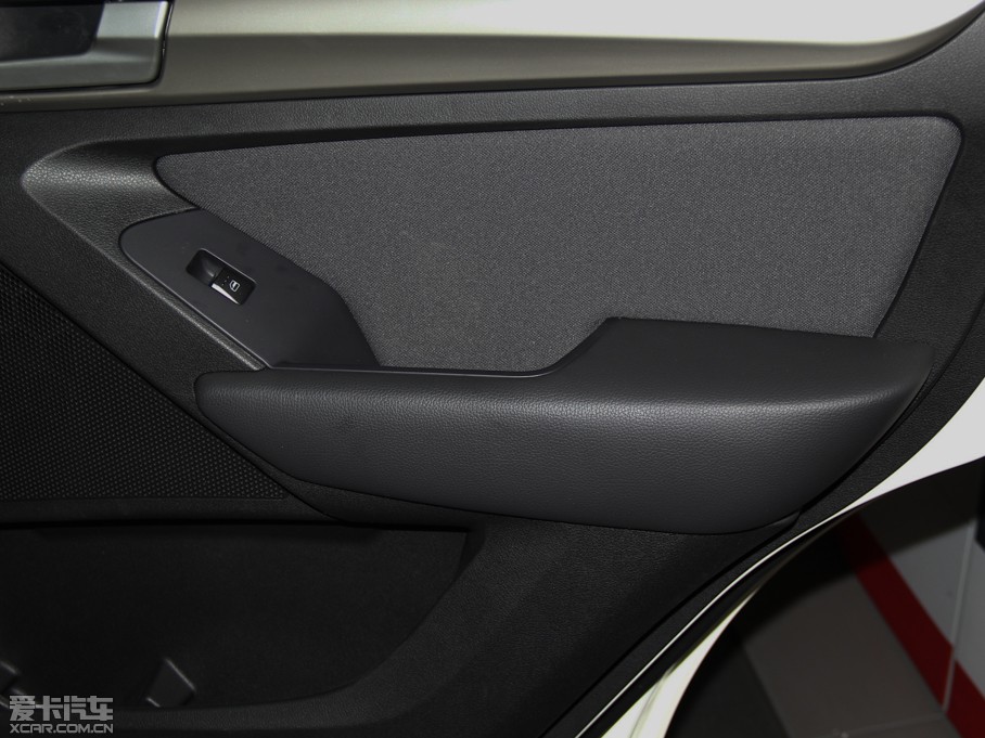 2015X65 2.0T քӺA