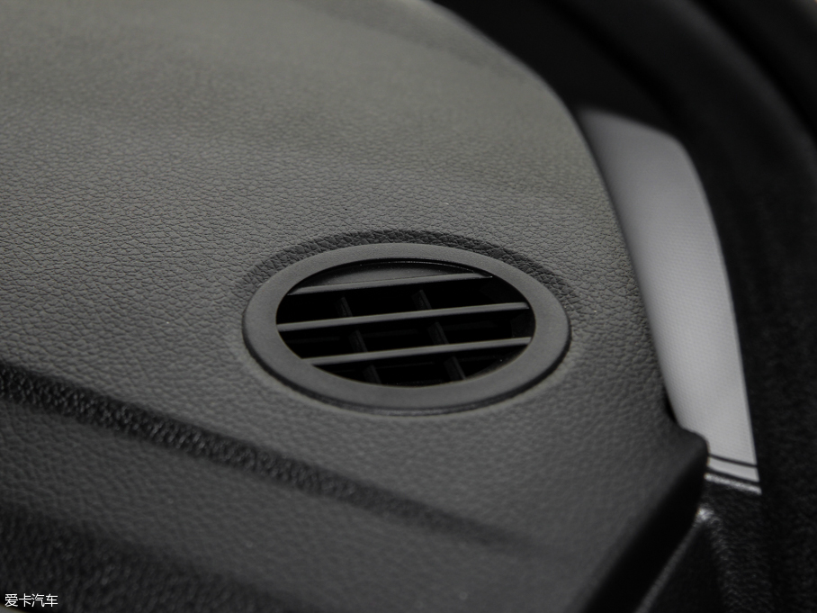 2015X65 2.0T Ԅ(dng)m