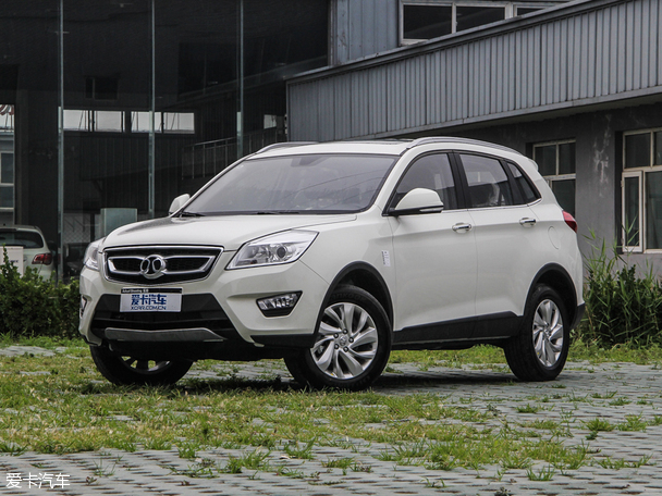 北汽紳寶2015款紳寶X65