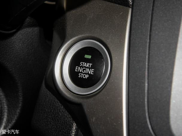 北汽紳寶2015款紳寶X65