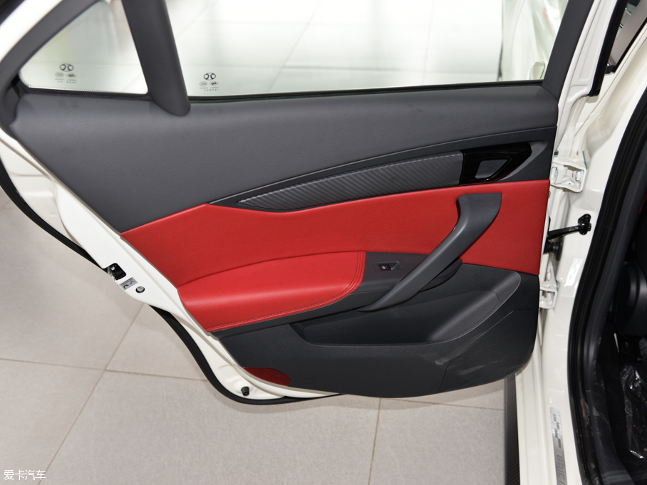 2015CC 2.0T ԄӺA