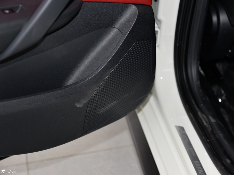 2015CC 2.0T ԄӺA