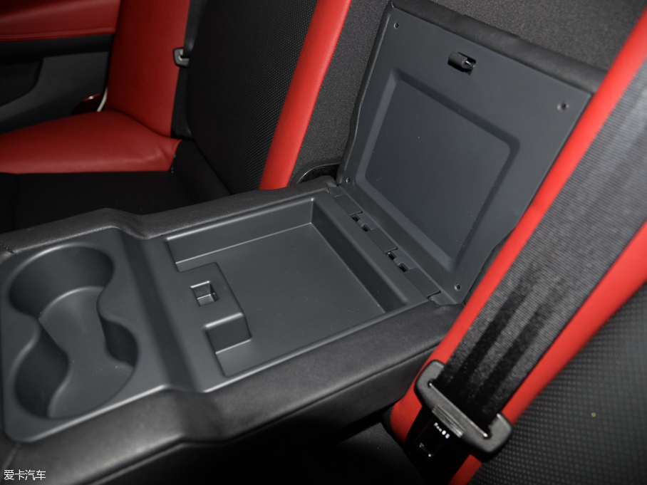 2015CC 2.0T ԄӺA