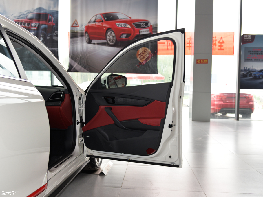 2015CC 2.0T ԄӺA