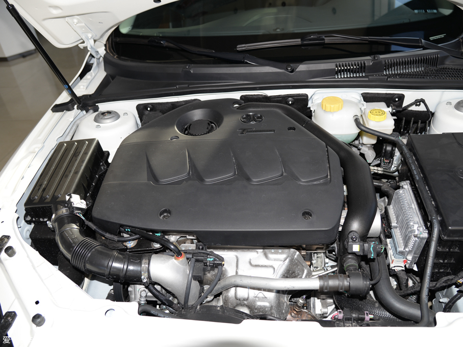 2015���CC 1.8T �ԄӾ�Ӣ��