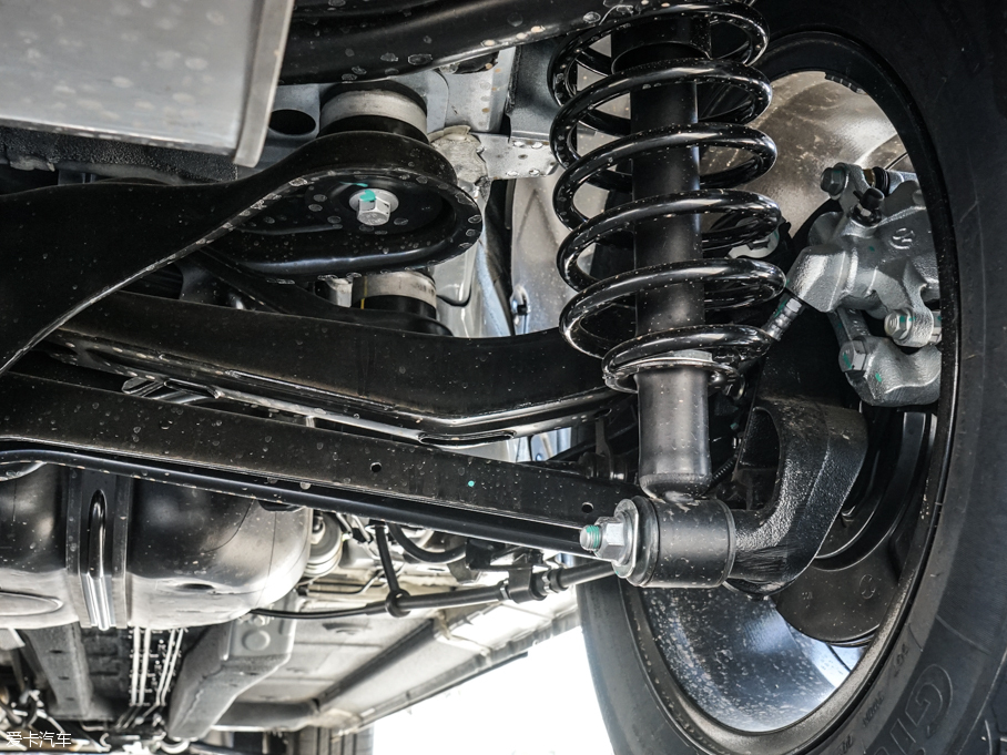 北汽紳寶2016款紳寶X55