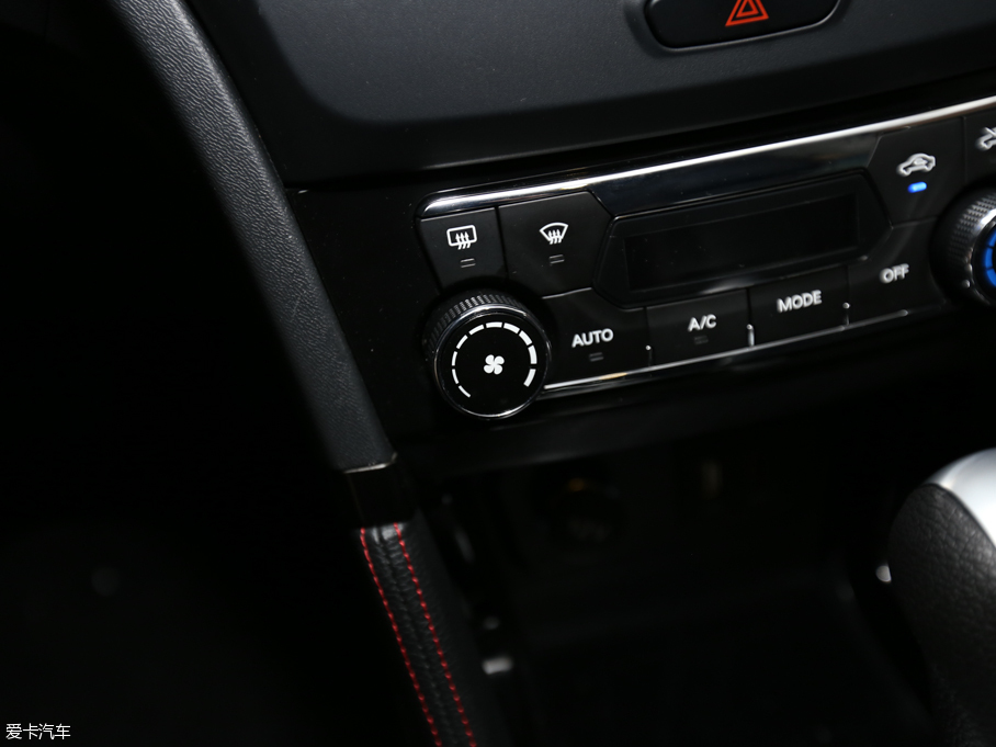 2016X55 1.5T CVTӢ