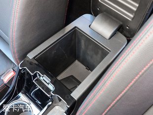 北汽紳寶2016款紳寶X55