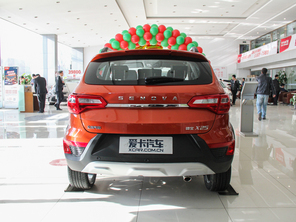 北汽紳寶2015款紳寶X25