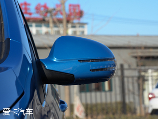 北汽紳寶2015款紳寶X25