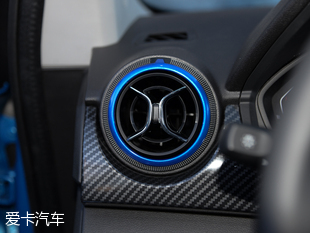 北汽紳寶2015款紳寶X25