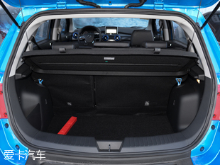 北汽紳寶2015款紳寶X25