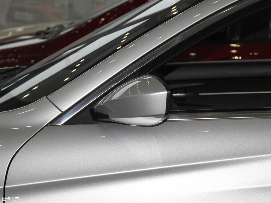 2016���D50 1.5L CVT���A��