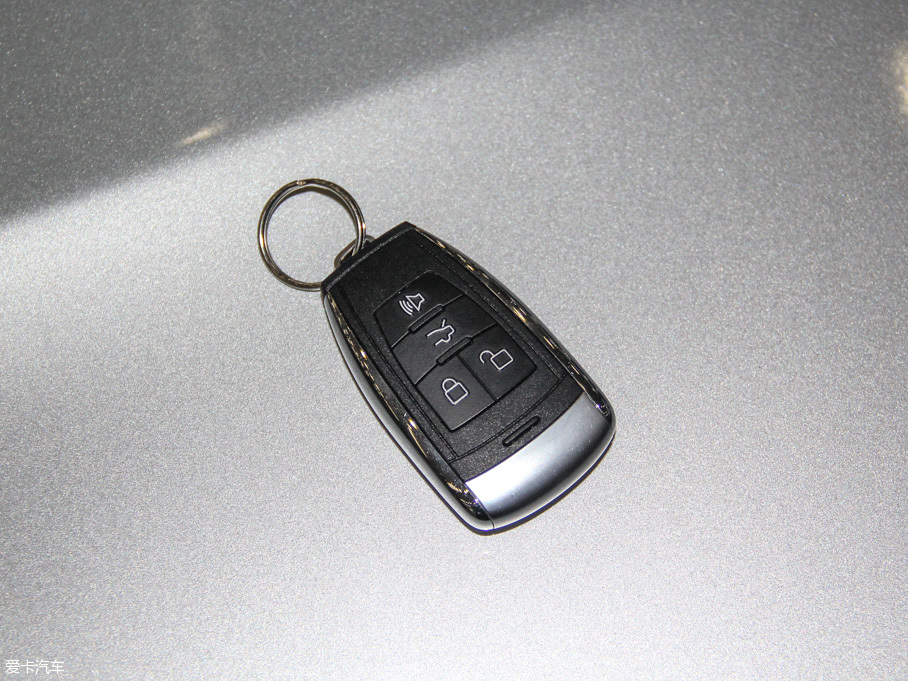 2016���D50 1.5L CVT���A��