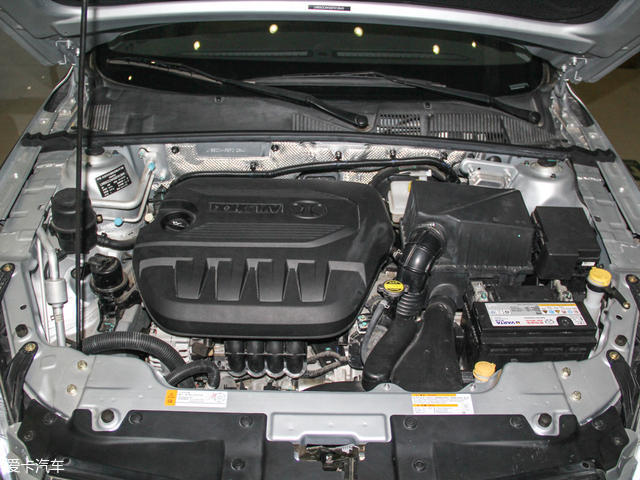 北汽紳寶2016款紳寶D50