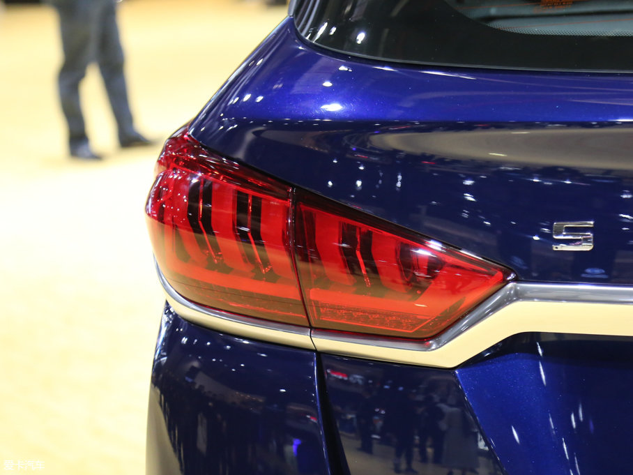 2018������ 1.5T CVT���I�� ��V