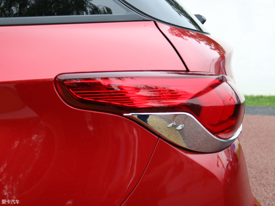 2018������ 1.5T CVT���I�� ��V