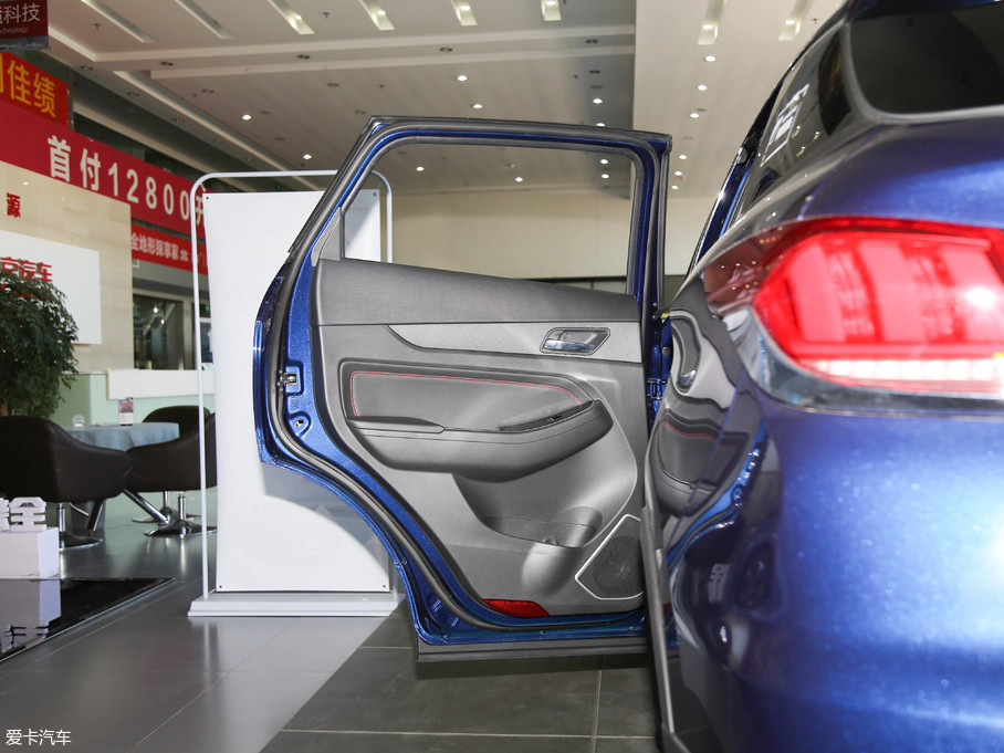 2018������ 1.5T CVT���ǰ� ��V