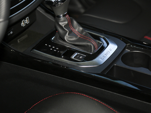 20181.5T CVTǰ V п؅^