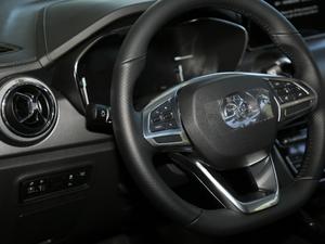 20181.5T CVTǰ V п؅^