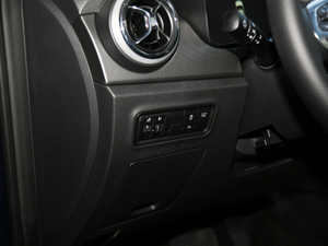 20181.5T CVTǰ V п؅^