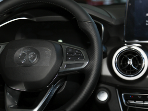 20181.5T CVTǰ V п؅^