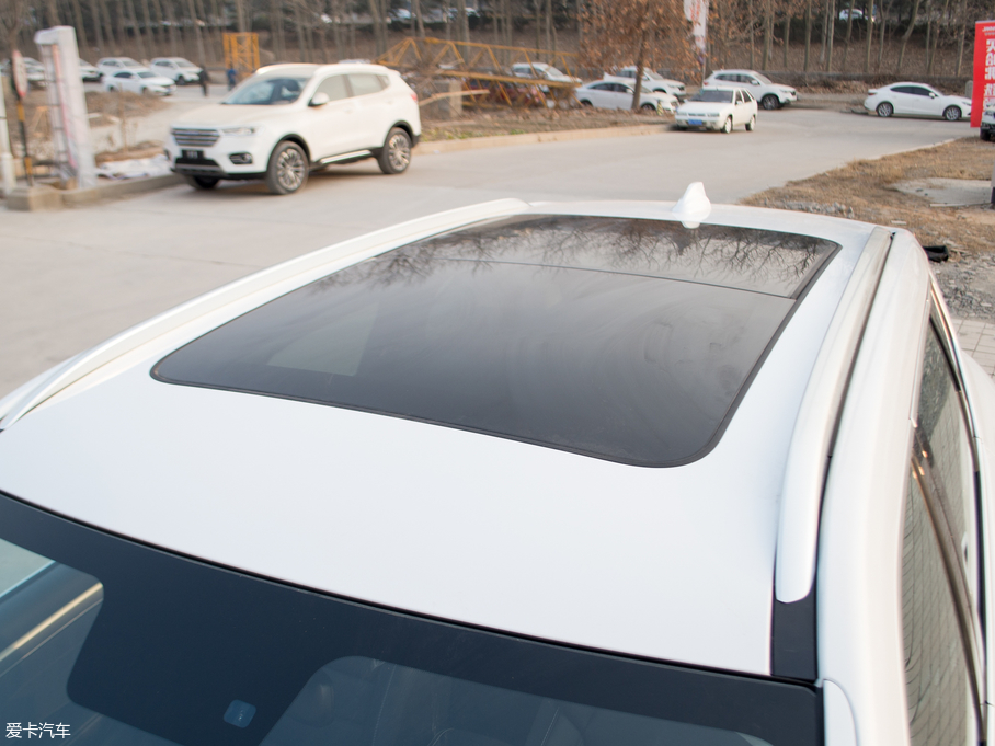 2018�����H7 �{�� 2.0T �ԄӃ��������