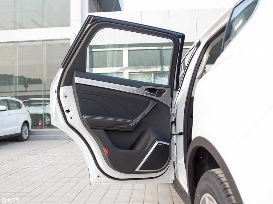 2018H7 {(ln)(bio) 2.0T Ԅ(dng)(q)