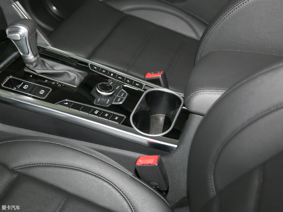 2018H7 Ŀ { 2.0T ԄӃ