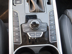 2018{ 2.0T ԄӃ п؅^