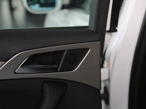 2018Ŀ { 2.0T ԄӃ g