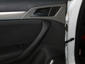 2018Ŀ { 2.0T ԄӃ g