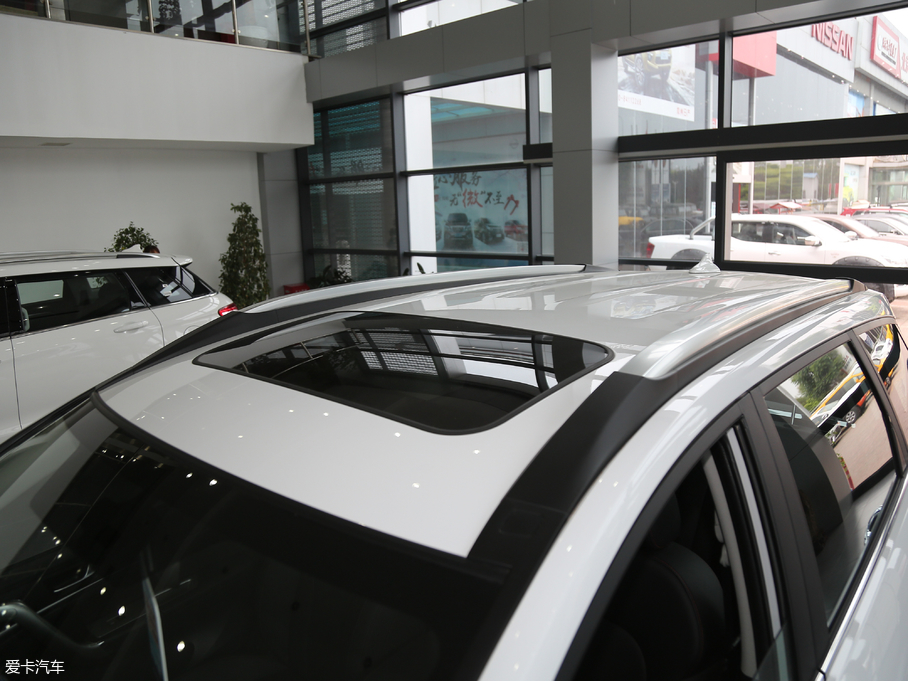 2018�����M6 1.5T �ԄӃ�����F��